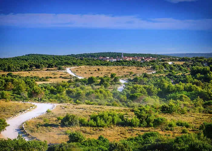 - Istrien 17335 Apartamento *